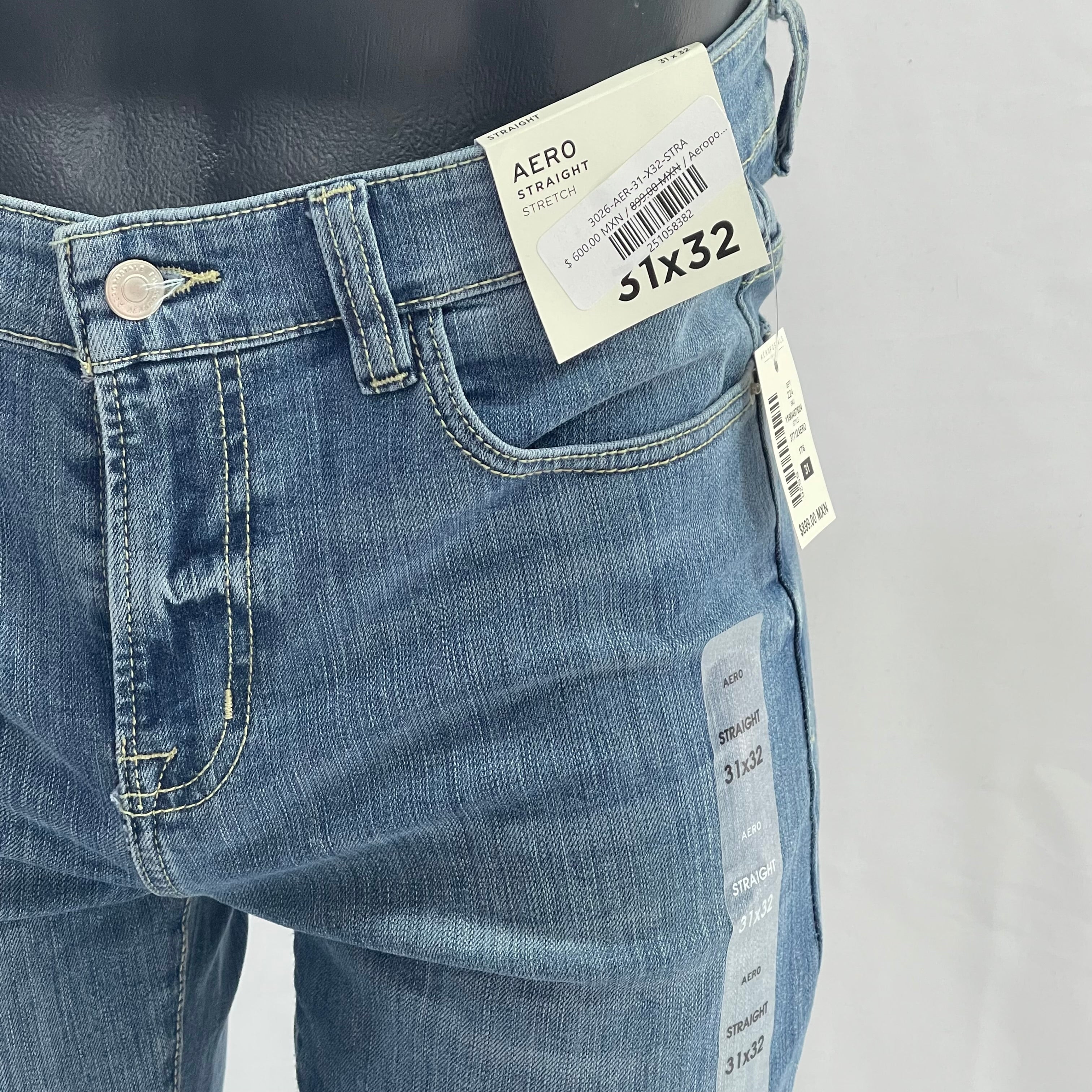 Aeropostal STRAIGHT Jeans Caballero