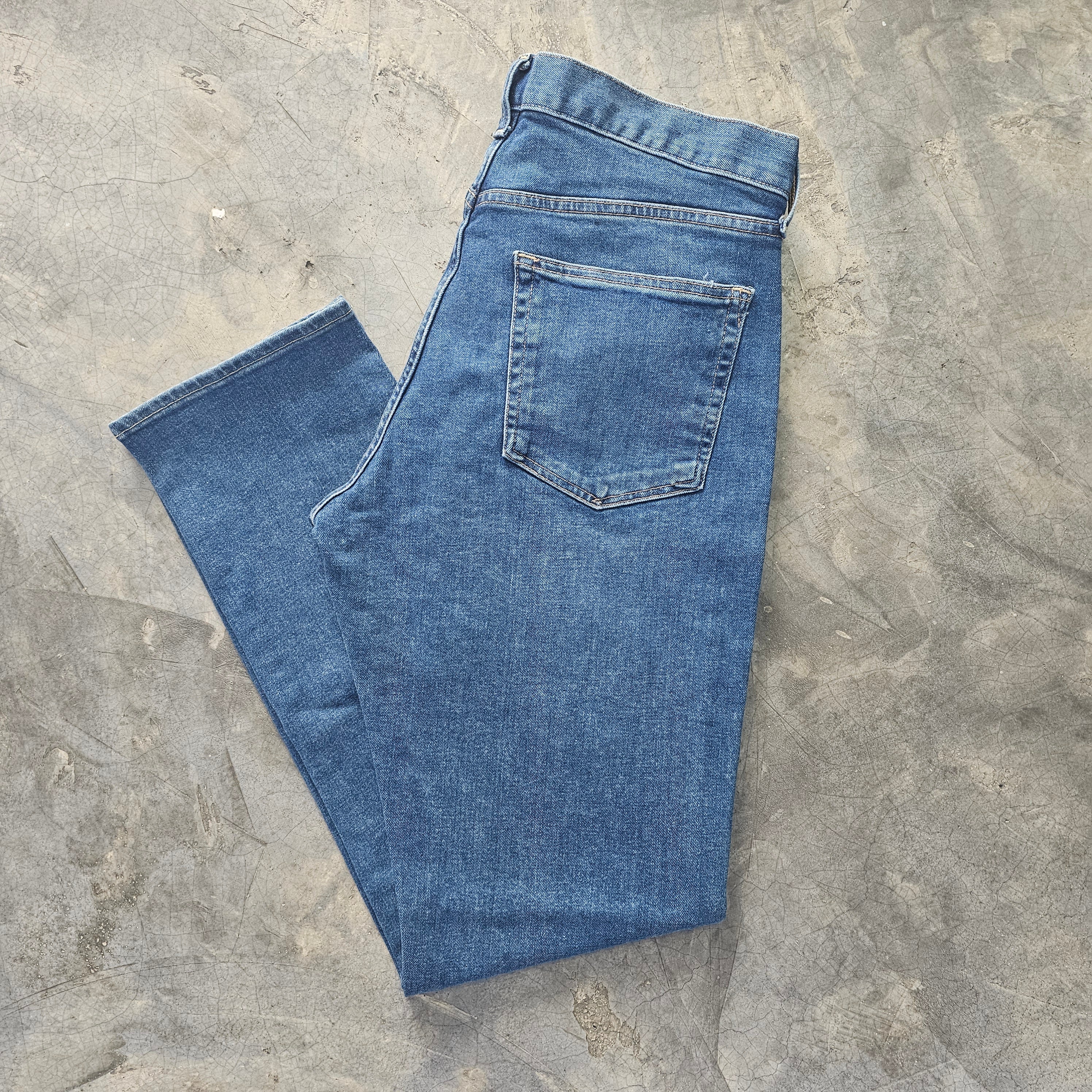 GAP Athletic Slim Jeans Caballero