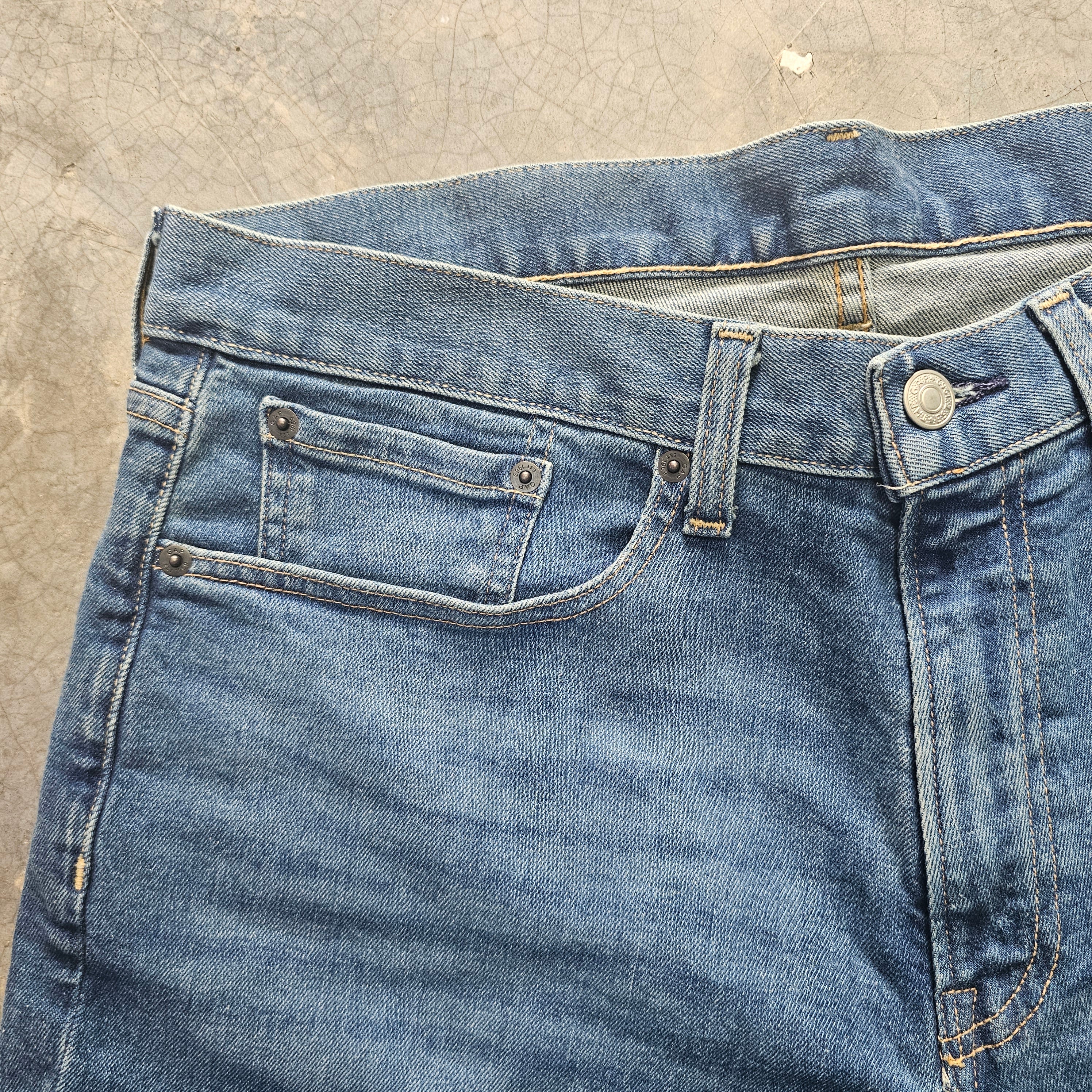 GAP Athletic Slim Jeans Caballero